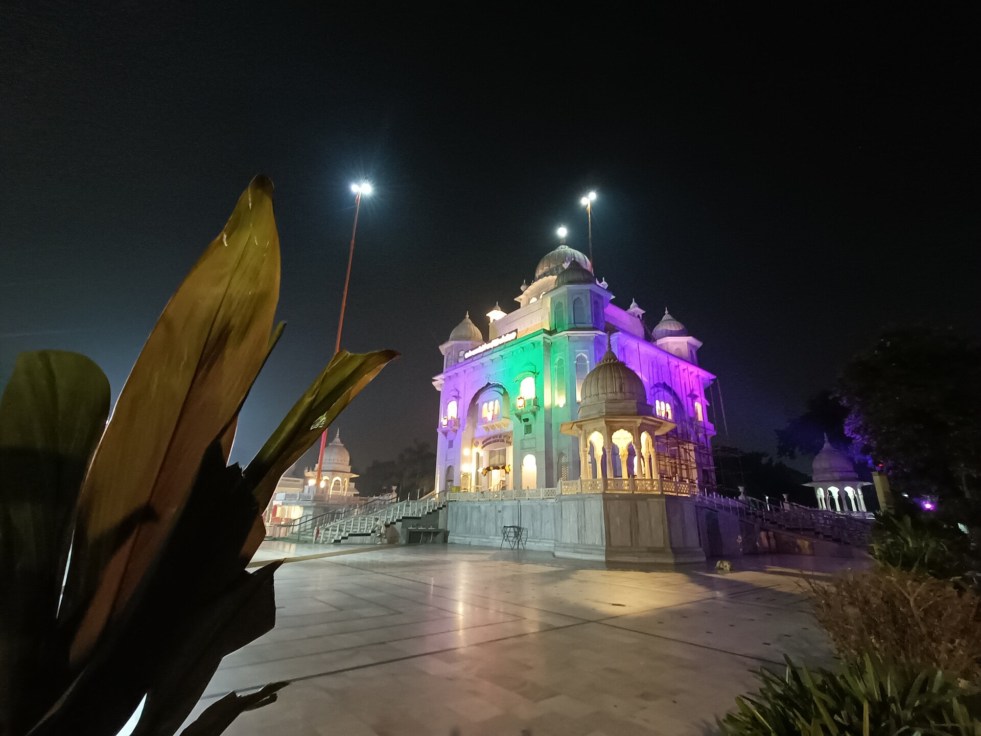 Gurdwara Rakab Ganj Sahib at night, New Delhi