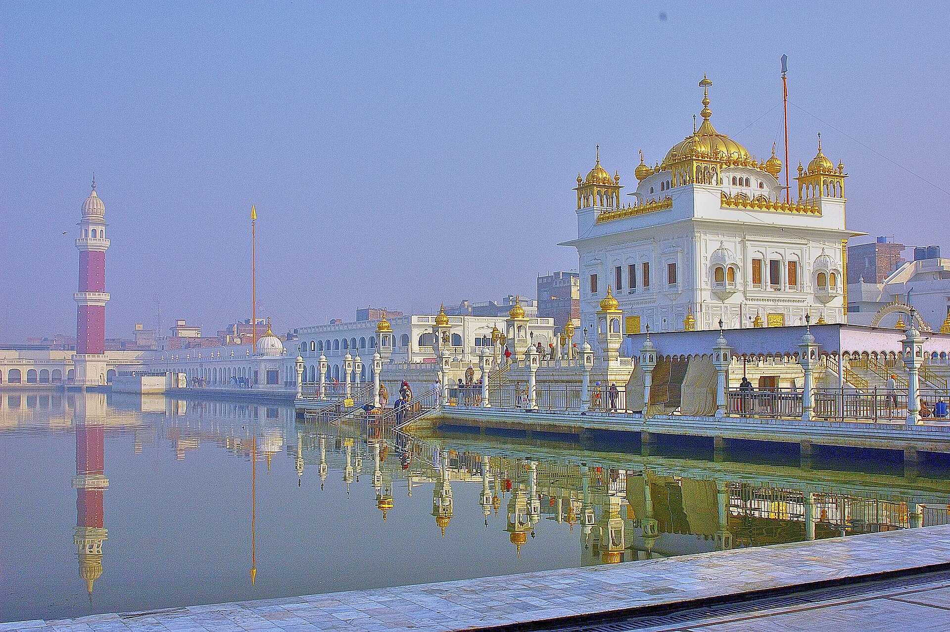 Gurdwara Sri Tarn Taran Sahib and its Sarovar